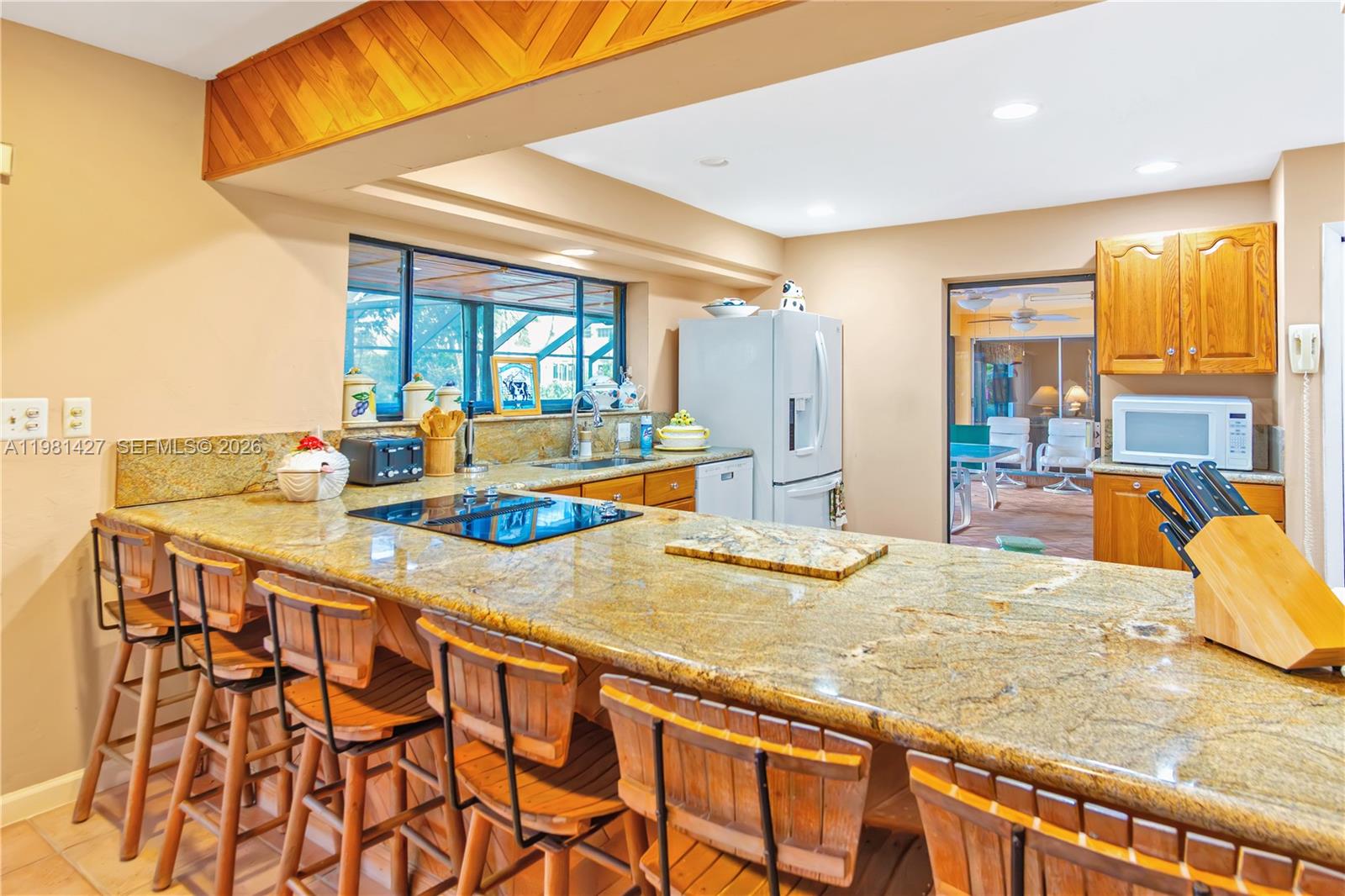 4725 SW 89th Ave Miami, FL 33165