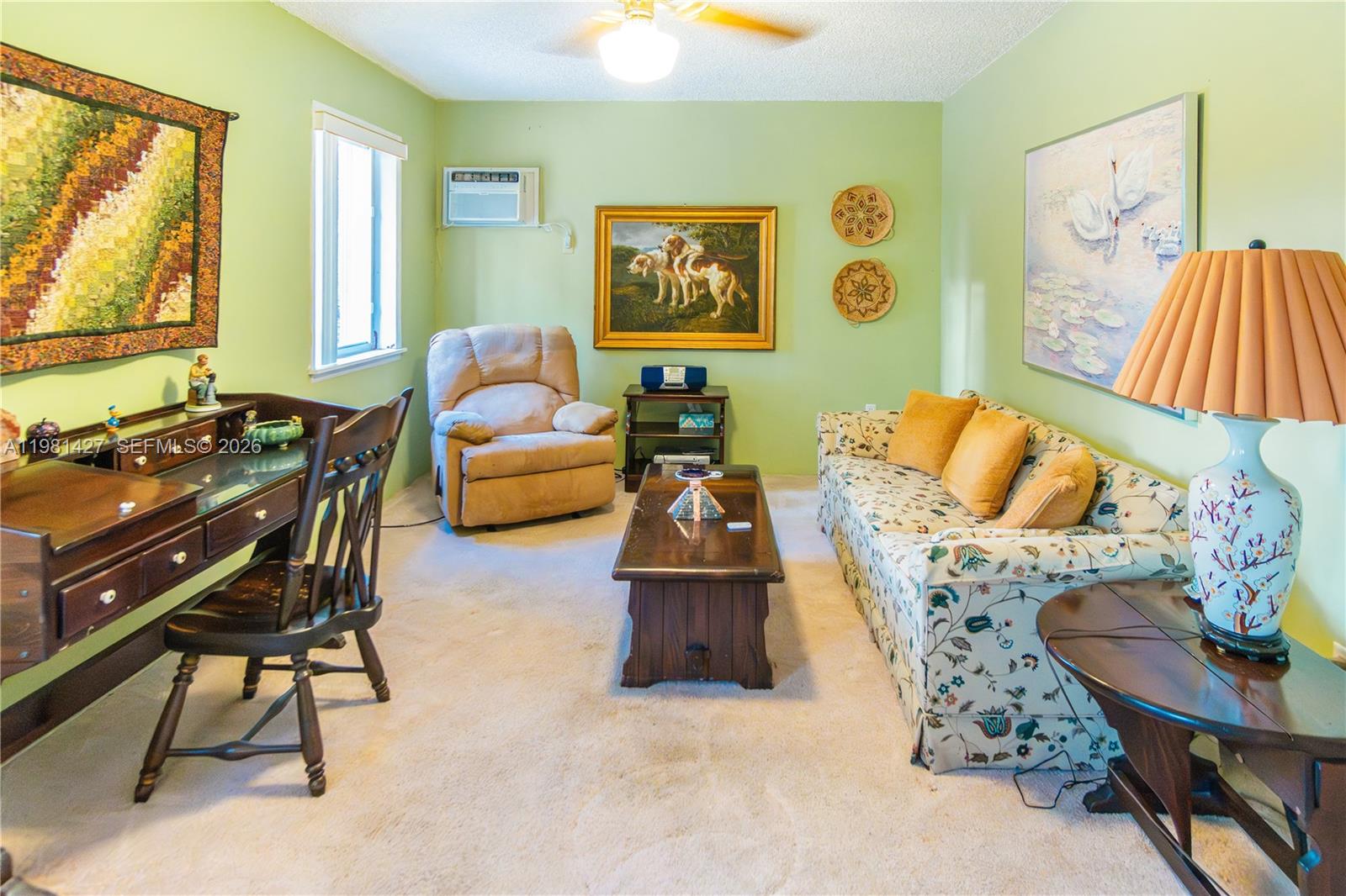 4725 SW 89th Ave Miami, FL 33165