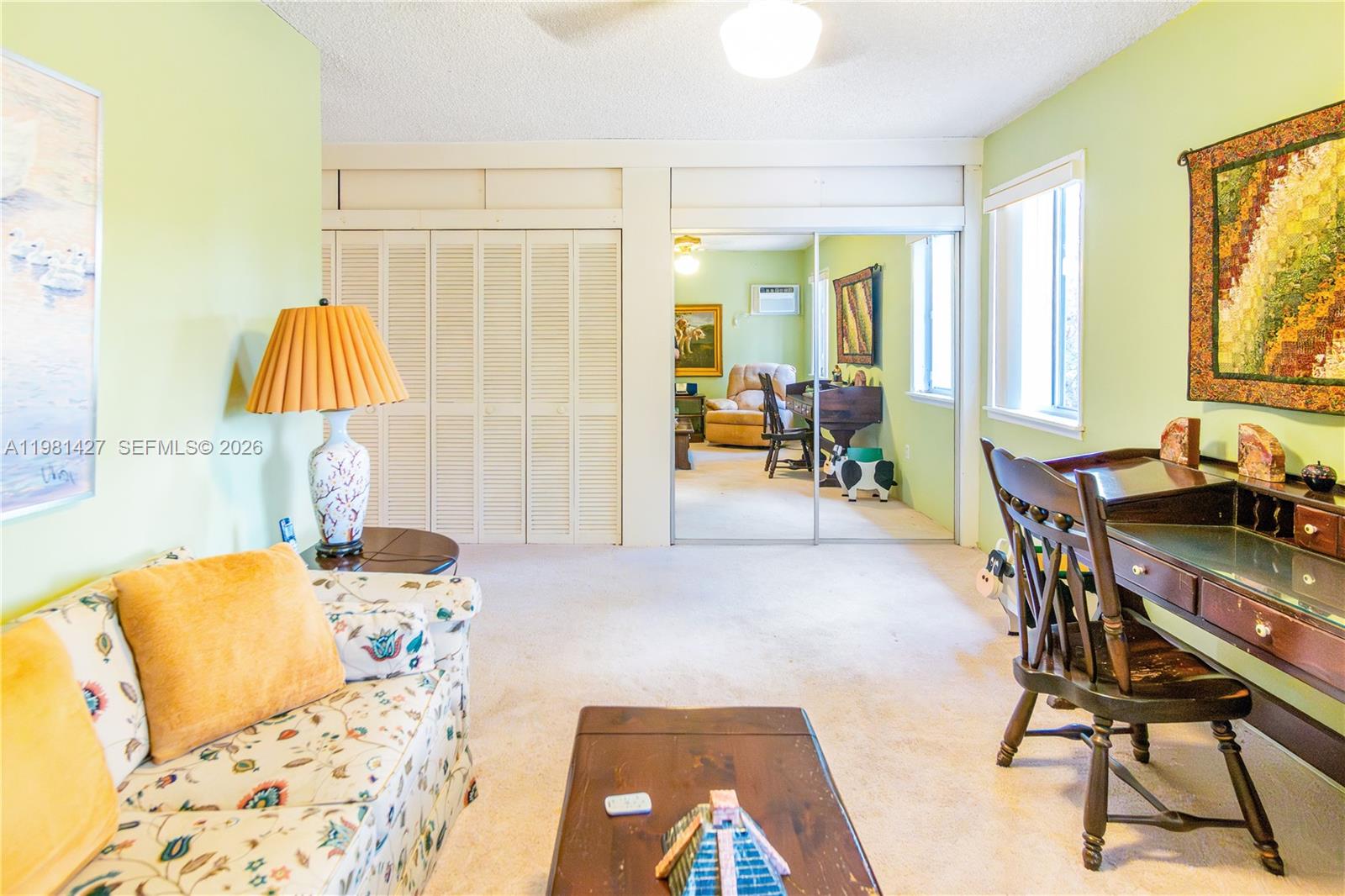 4725 SW 89th Ave Miami, FL 33165