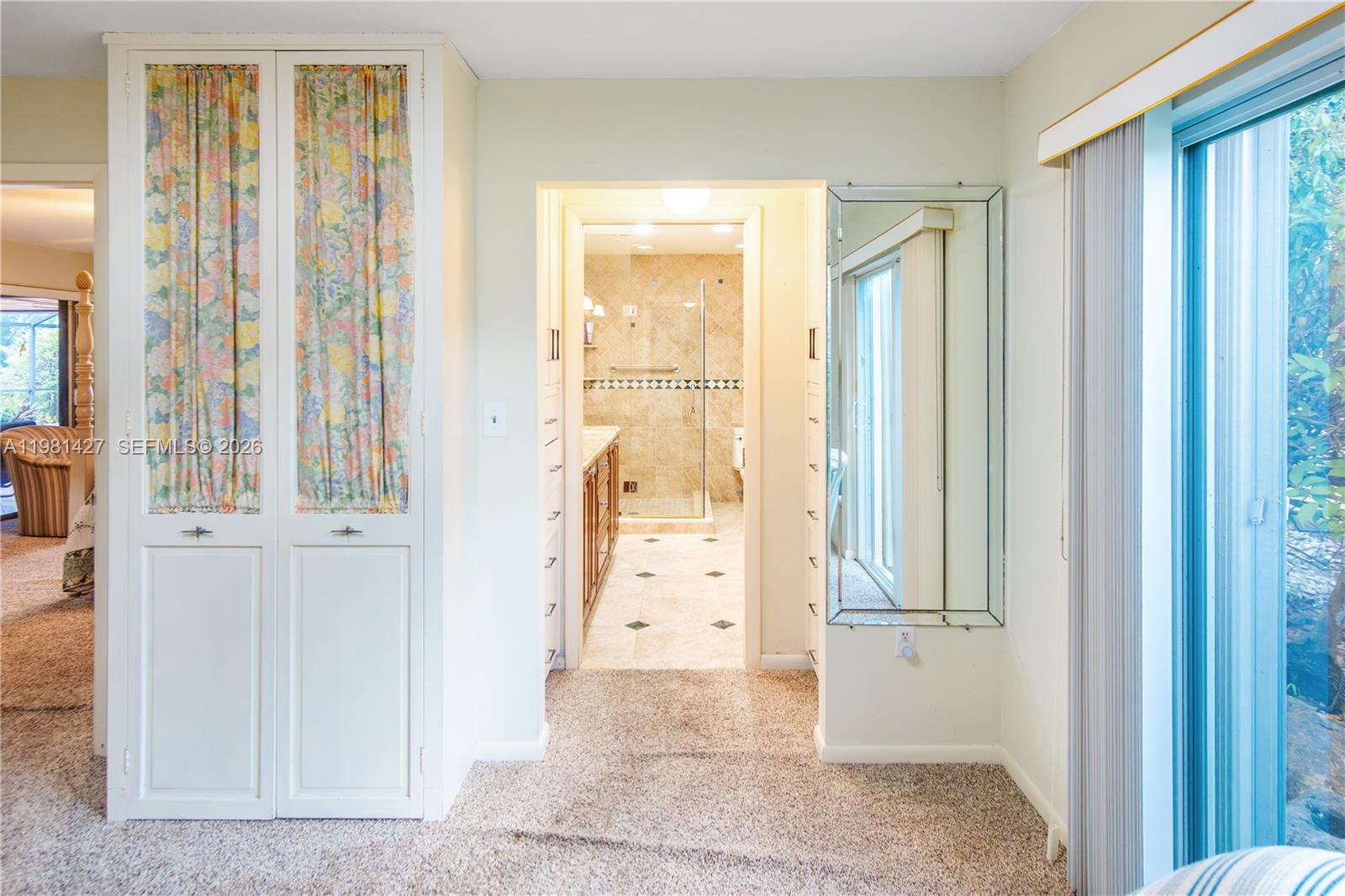 4725 SW 89th Ave Miami, FL 33165