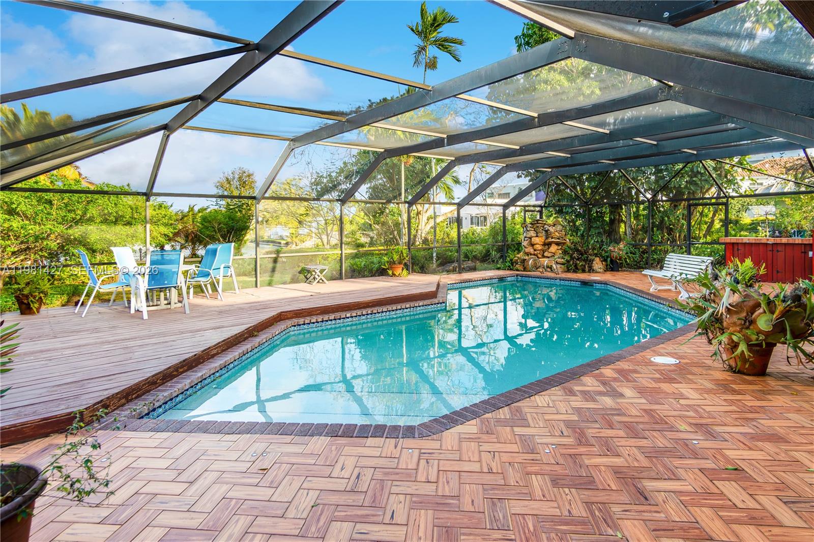 4725 SW 89th Ave Miami, FL 33165