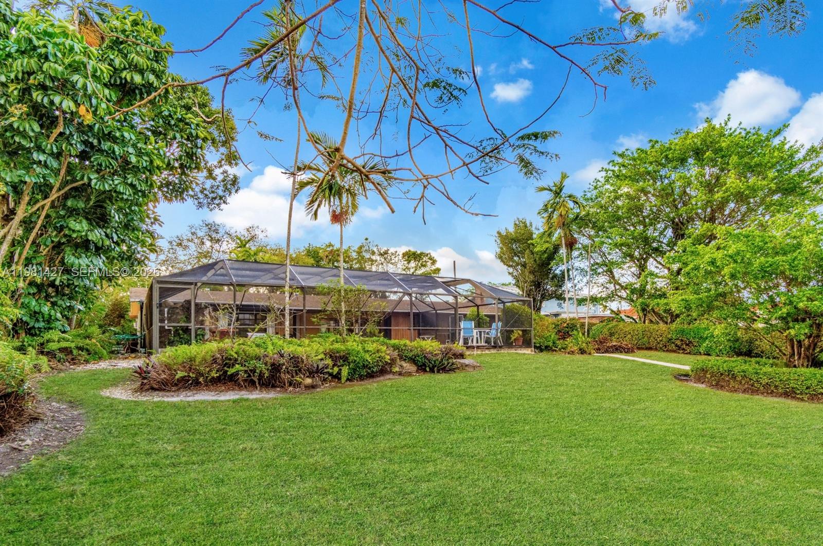 4725 SW 89th Ave Miami, FL 33165