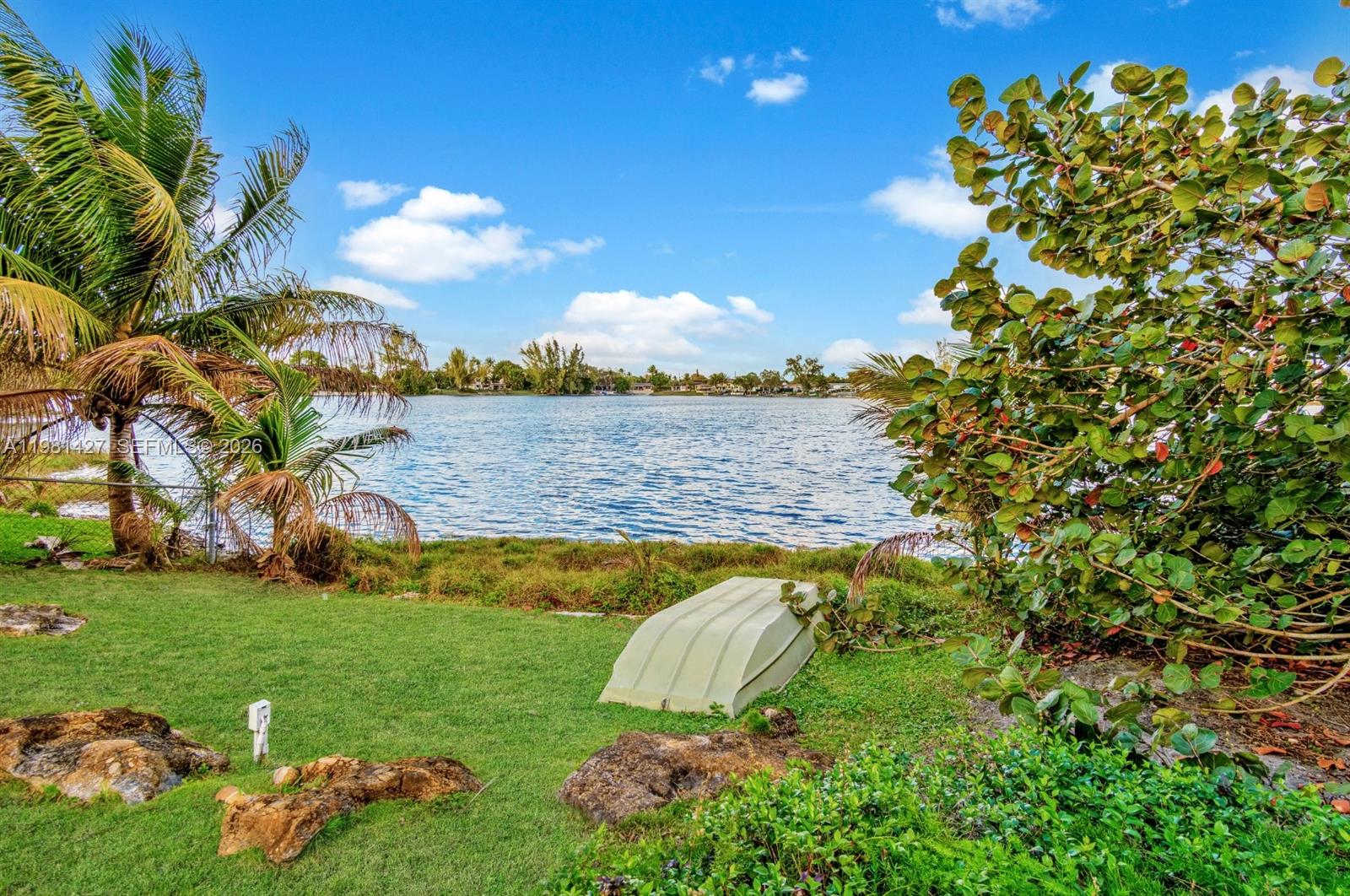 4725 SW 89th Ave Miami, FL 33165