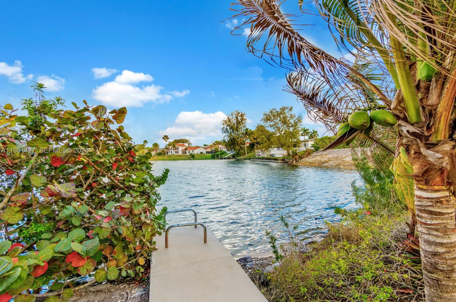 4725 SW 89th Ave Miami, FL 33165