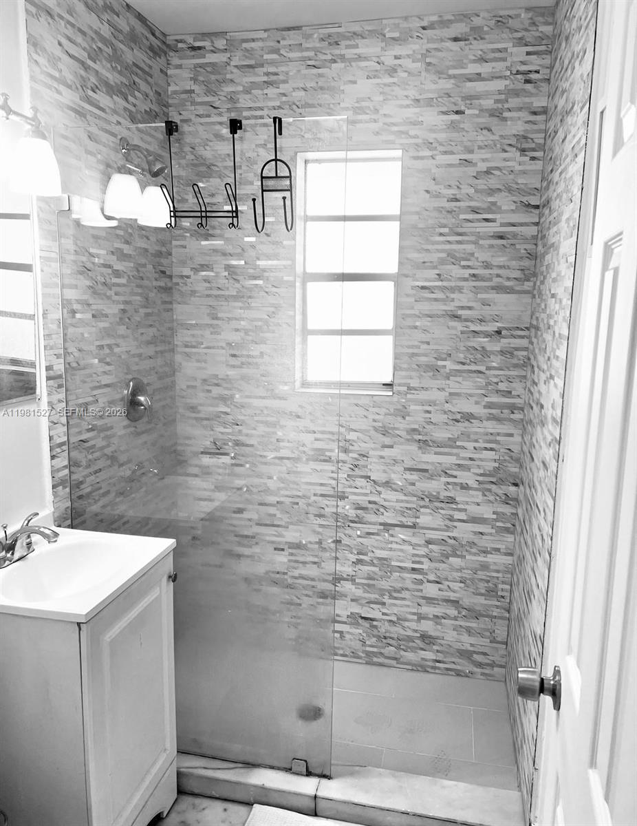 1526 Pennsylvania Ave #15 Miami Beach, FL 33139