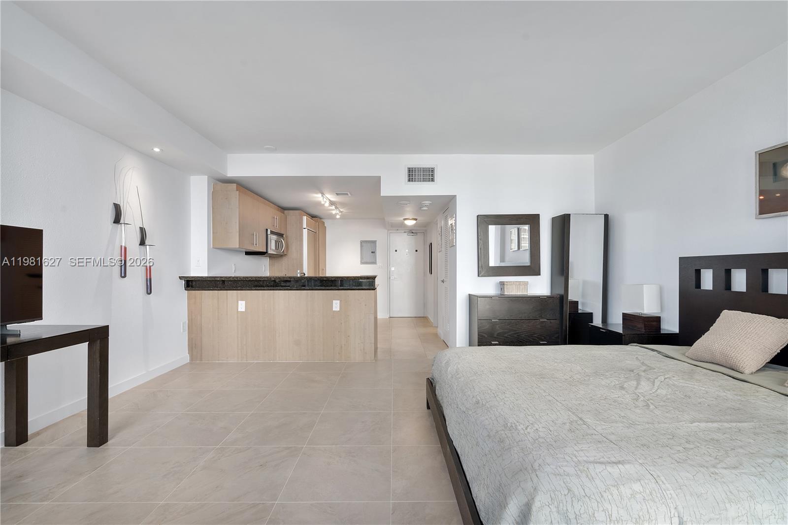 10275 Collins Ave #605 Bal Harbour, FL 33154