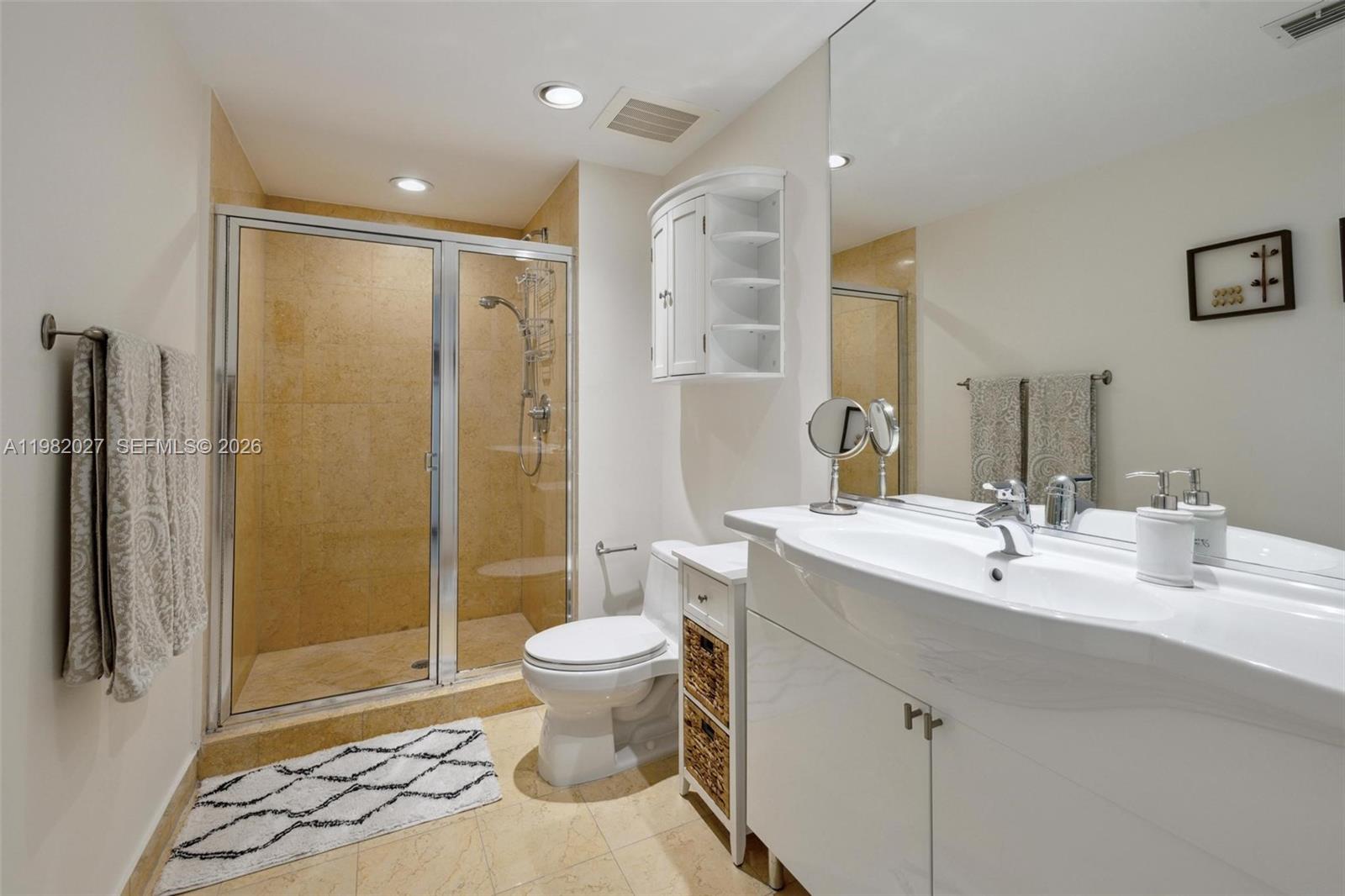 image Beach Club 212