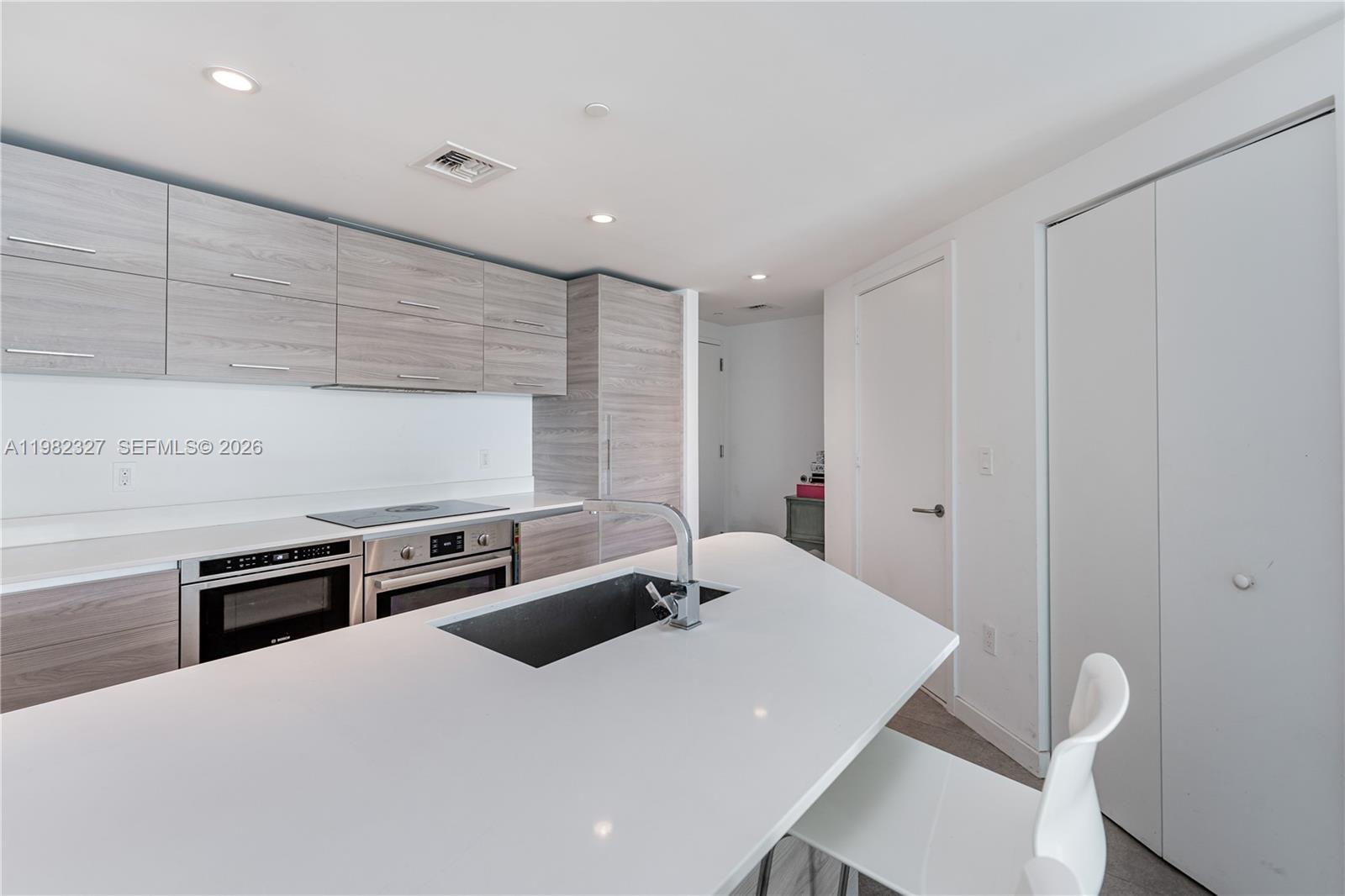 1300 S Miami Ave #2909 Miami, FL 33130