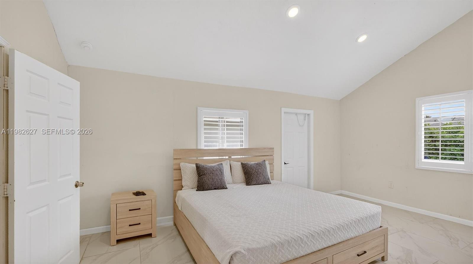 2845 SW 67th Ave Miami, FL 33155