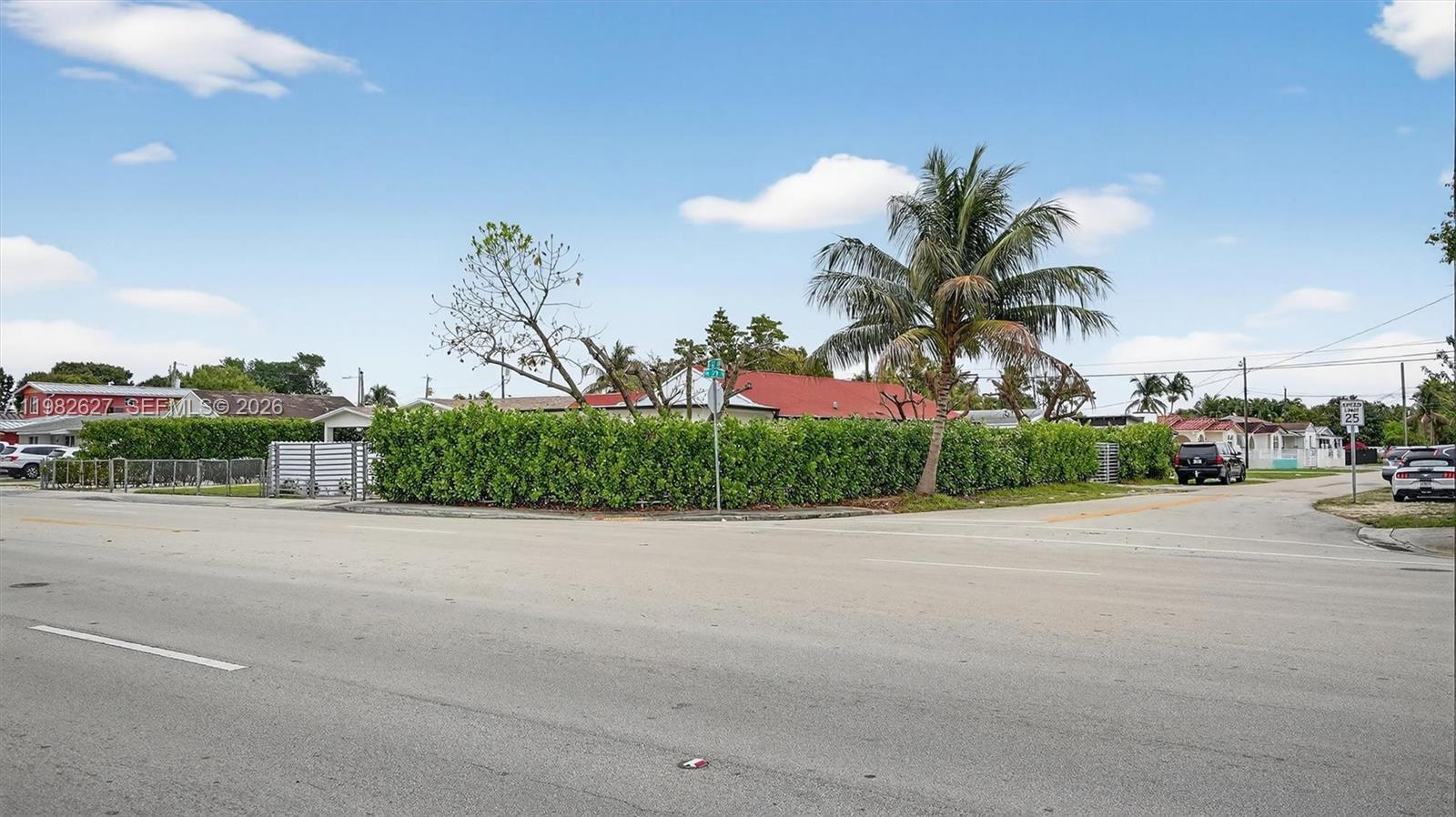 2845 SW 67th Ave Miami, FL 33155