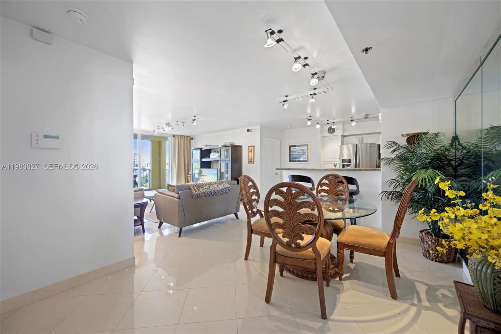 19999 E Country Clb Dr #1406 Aventura, FL 33180