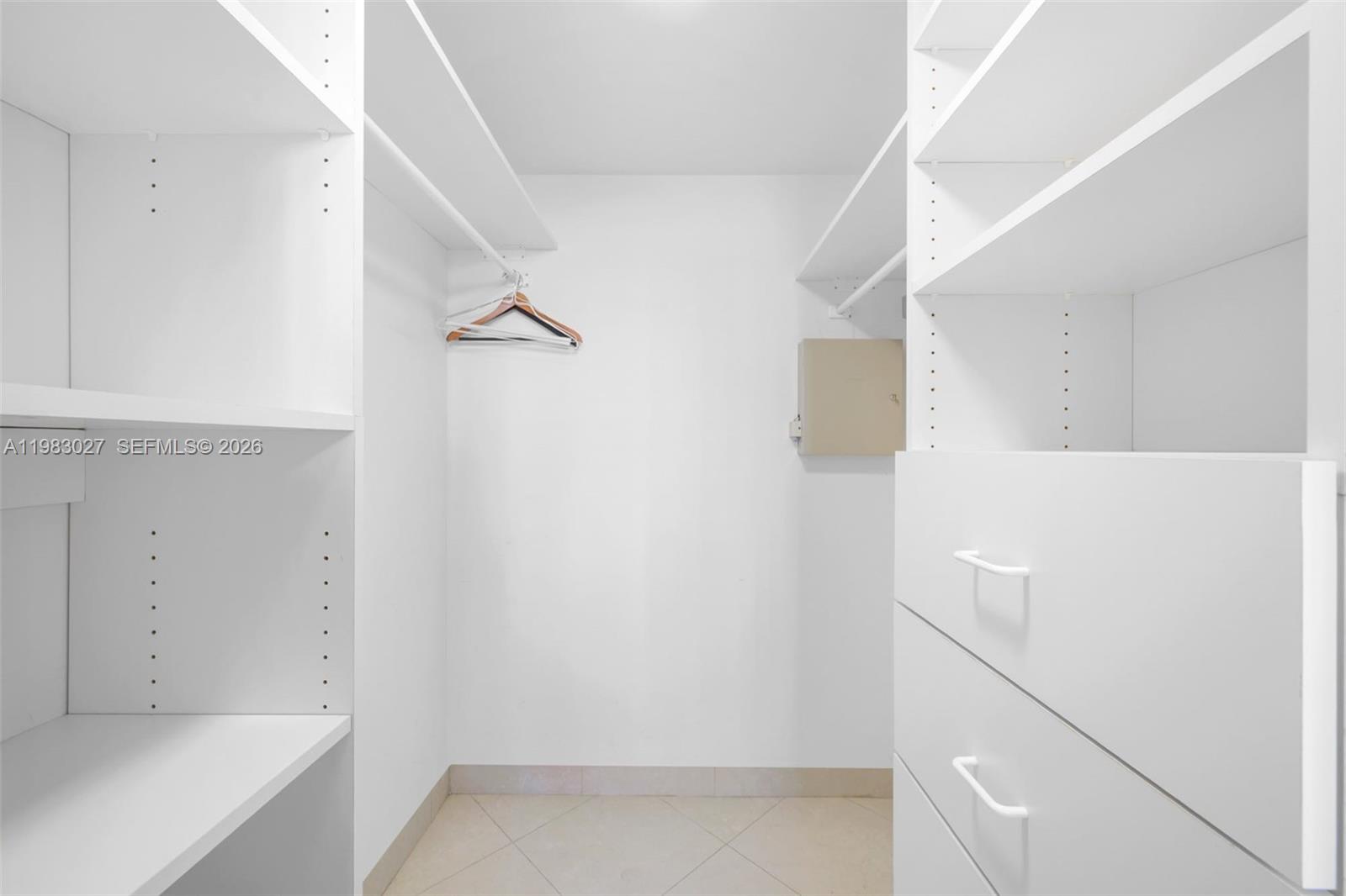 19999 E Country Clb Dr #1406 Aventura, FL 33180