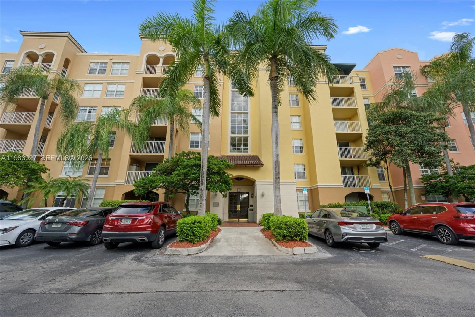 19999 E Country Clb Dr #1406 Aventura, FL 33180