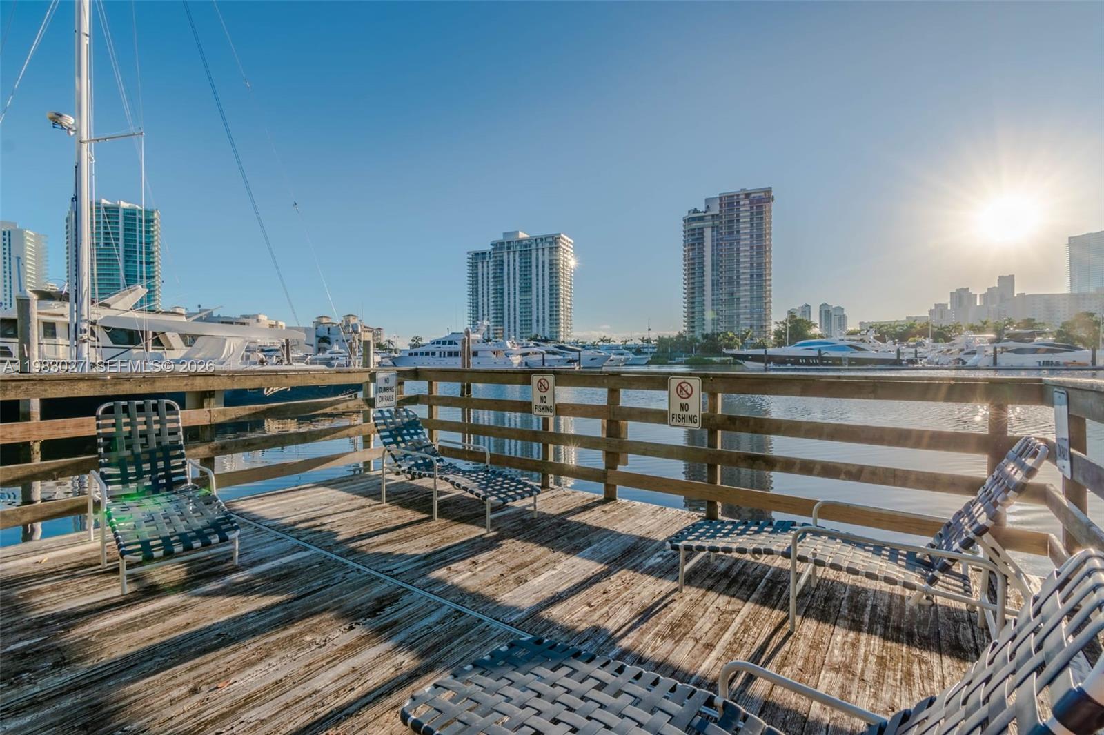 19999 E Country Clb Dr #1406 Aventura, FL 33180