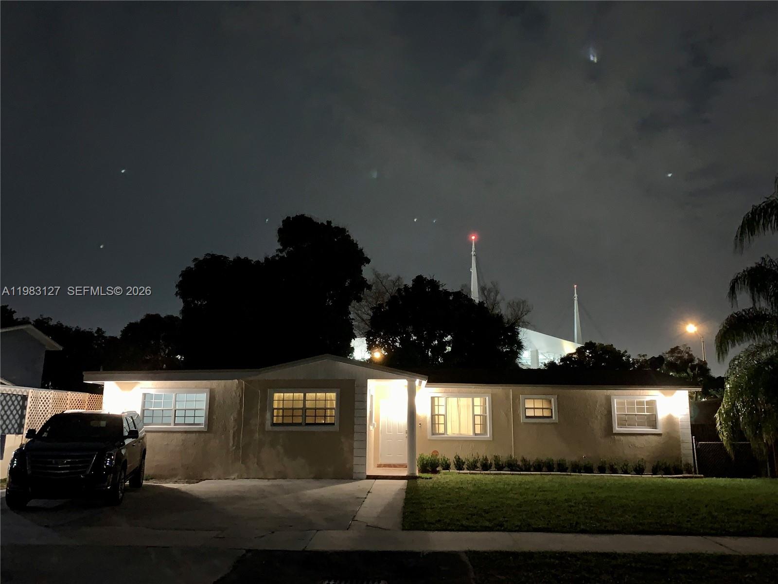 2221 NW 196th Ter #2221 Miami Gardens, FL 33056