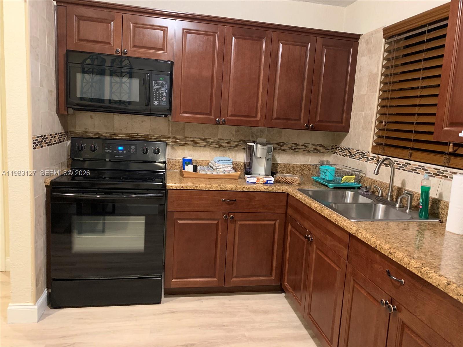 2221 NW 196th Ter #2221 Miami Gardens, FL 33056