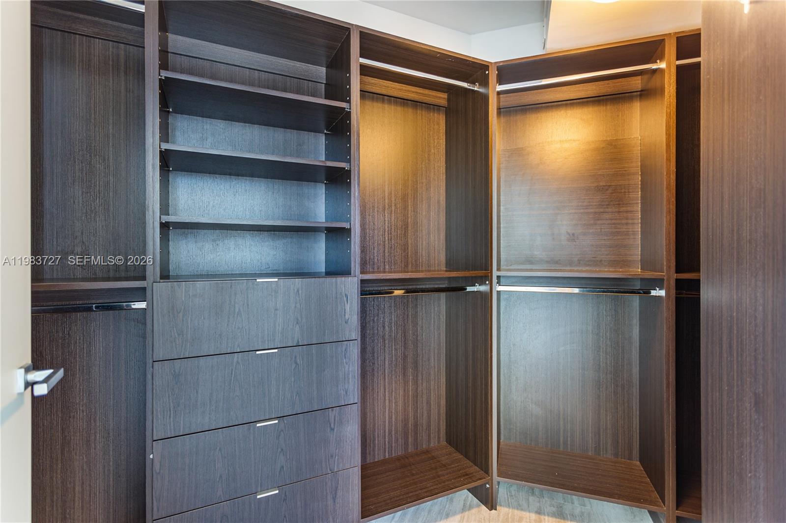 1300 Brickell Bay Dr #1102 Miami, FL 33131