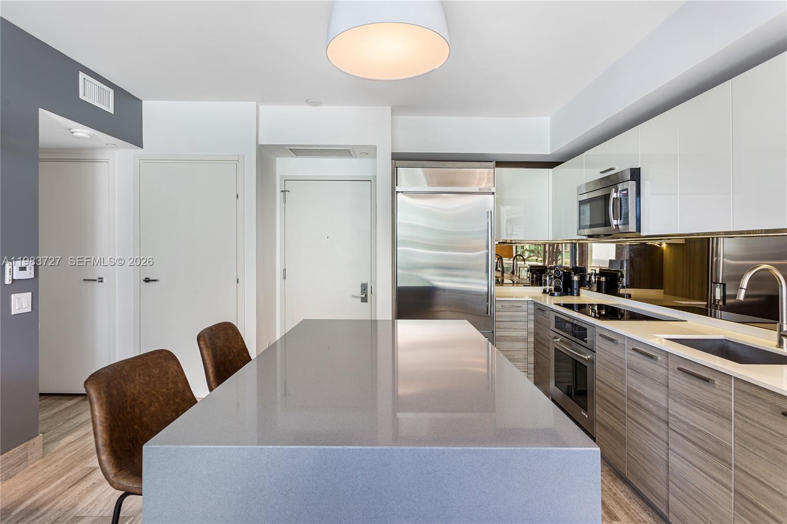 1300 Brickell Bay Dr #1102 Miami, FL 33131