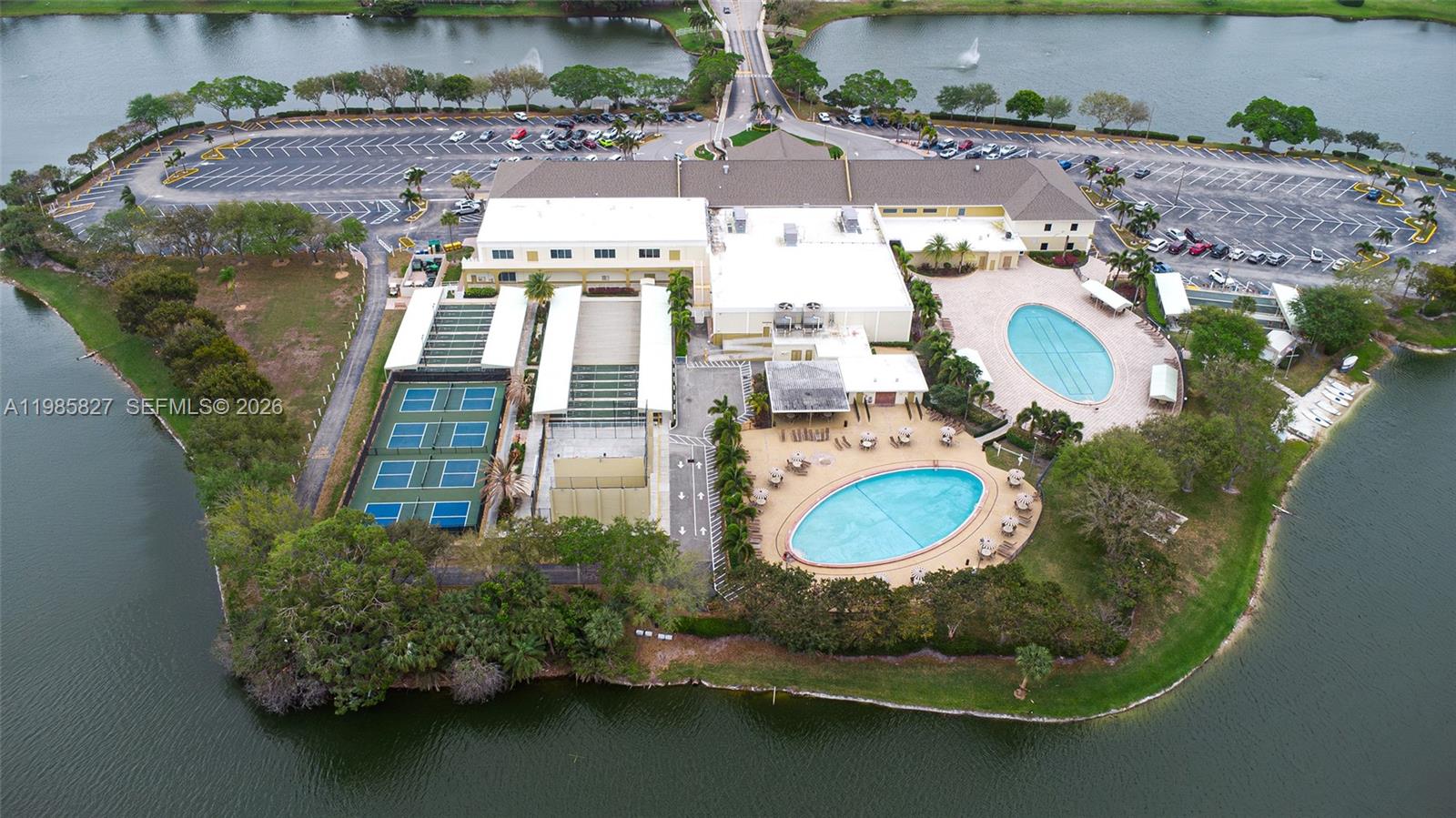 418 Sheffield Q #418 West Palm Beach, FL 33417