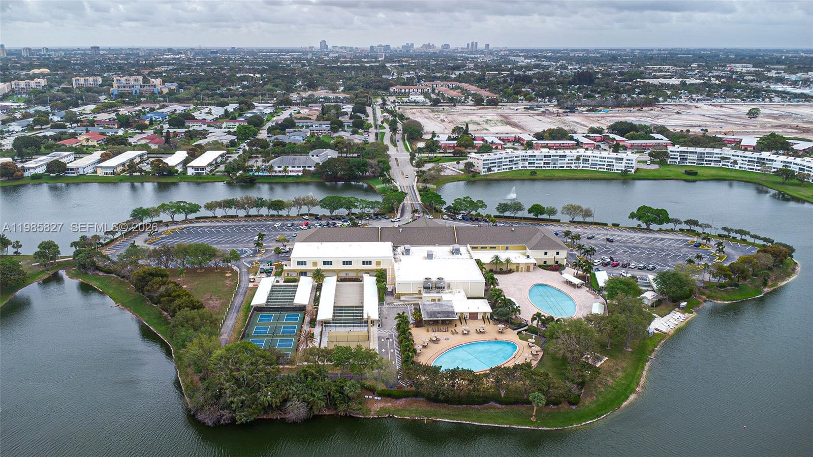 418 Sheffield Q #418 West Palm Beach, FL 33417