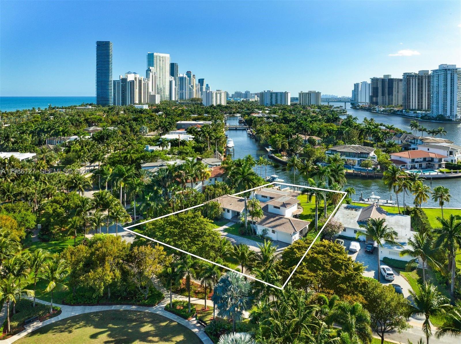 268 S Parkway Golden Beach, FL 33160