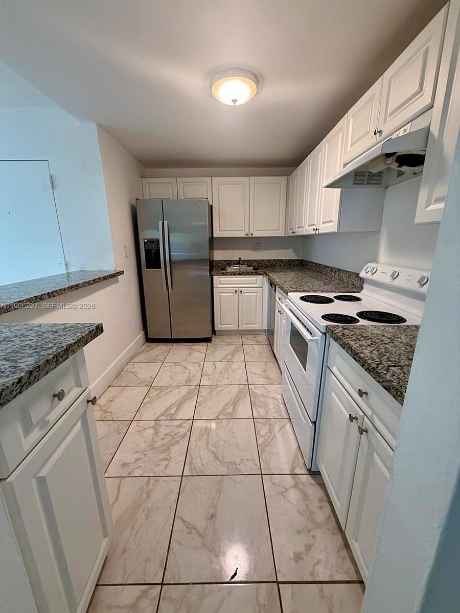 10393 N Kendall Dr #U7