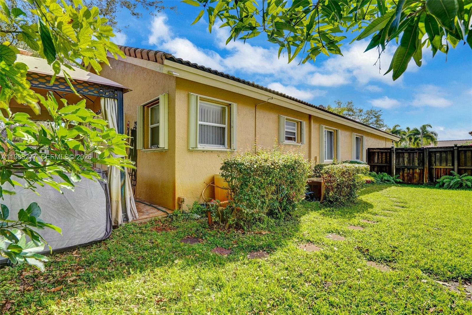 20401 SW 1st St Pembroke Pines, FL 33029