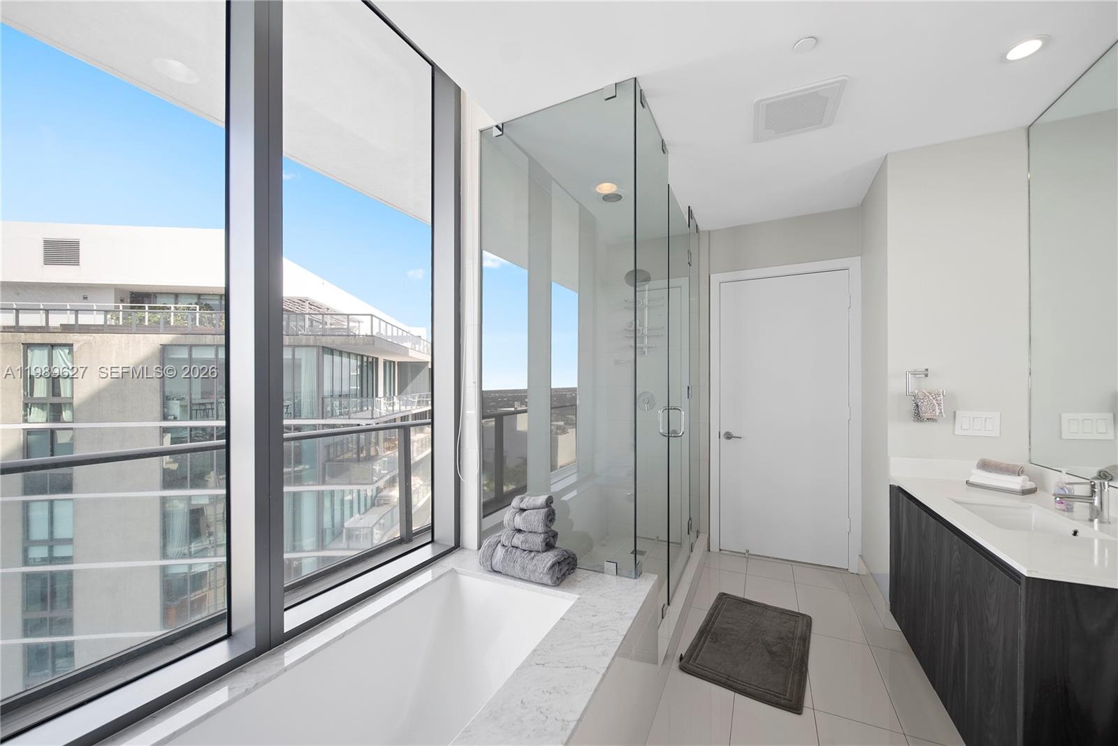 480 NE 31st St #4907 Miami, FL 33137