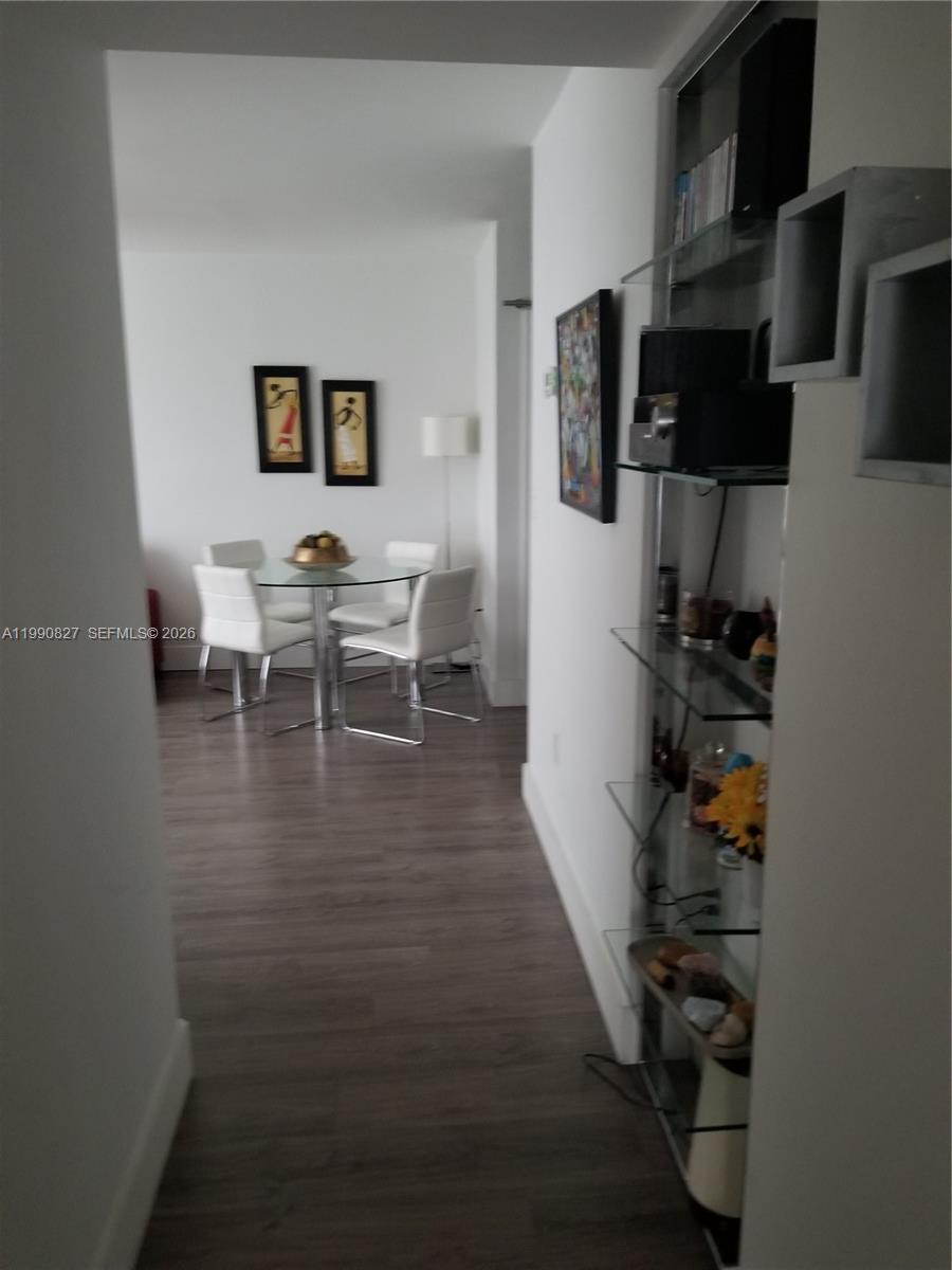 1075 93rd St #206 Bay Harbor Islands, FL 33154