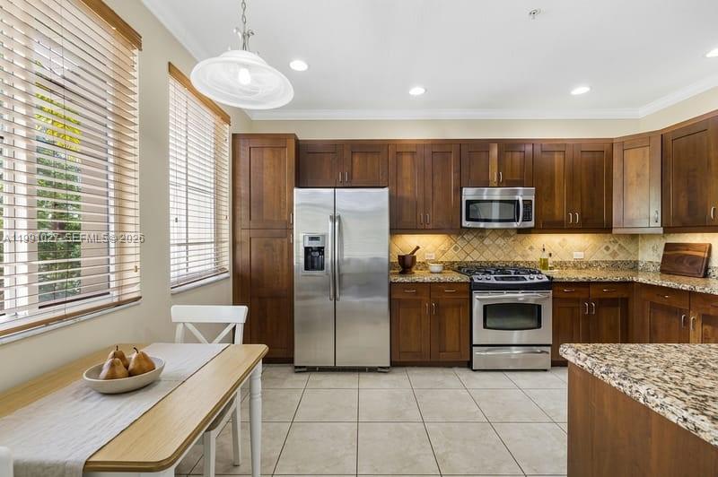 3055 NW 126th Ave Sunrise, FL 33323