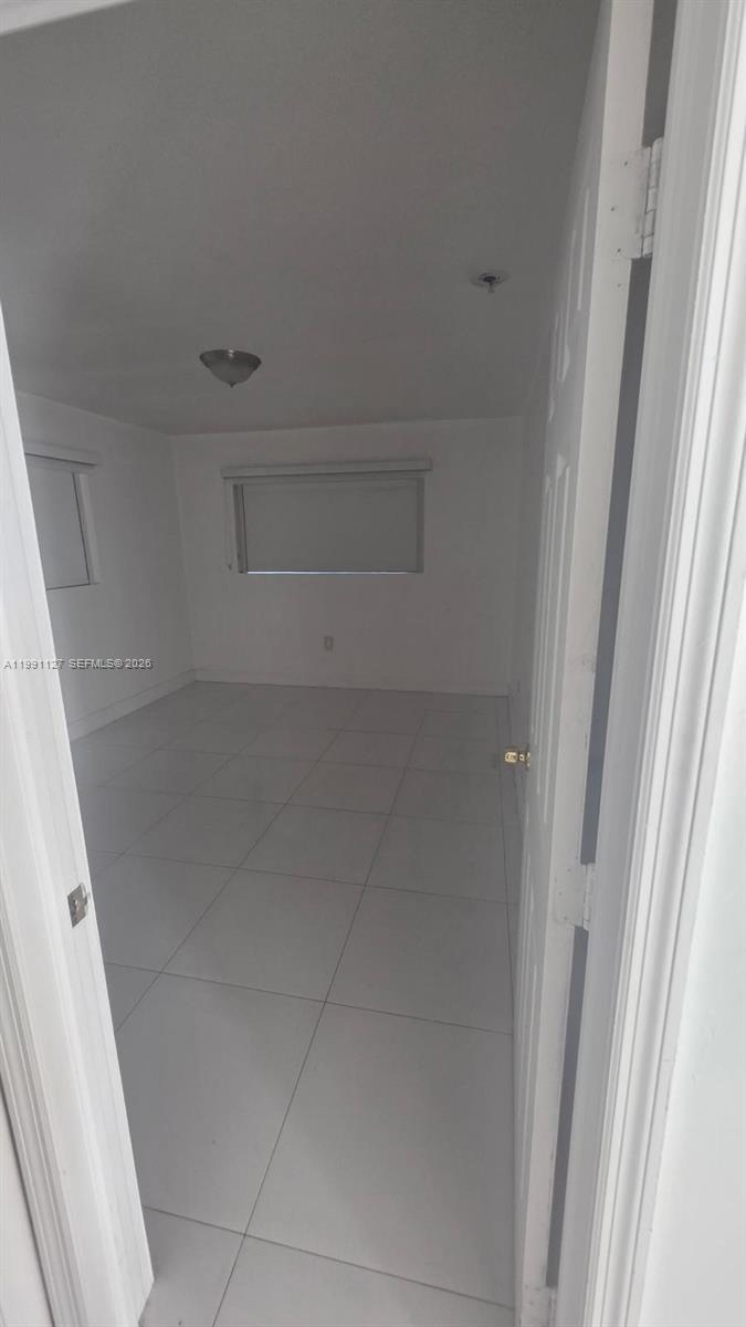 4680 NE 2nd Ave Oakland Park, FL 33334