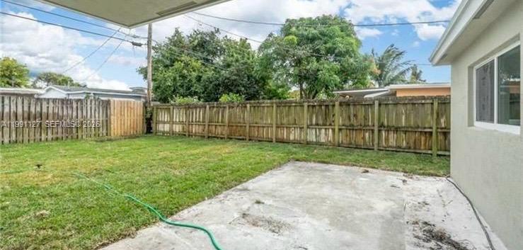 4680 NE 2nd Ave Oakland Park, FL 33334