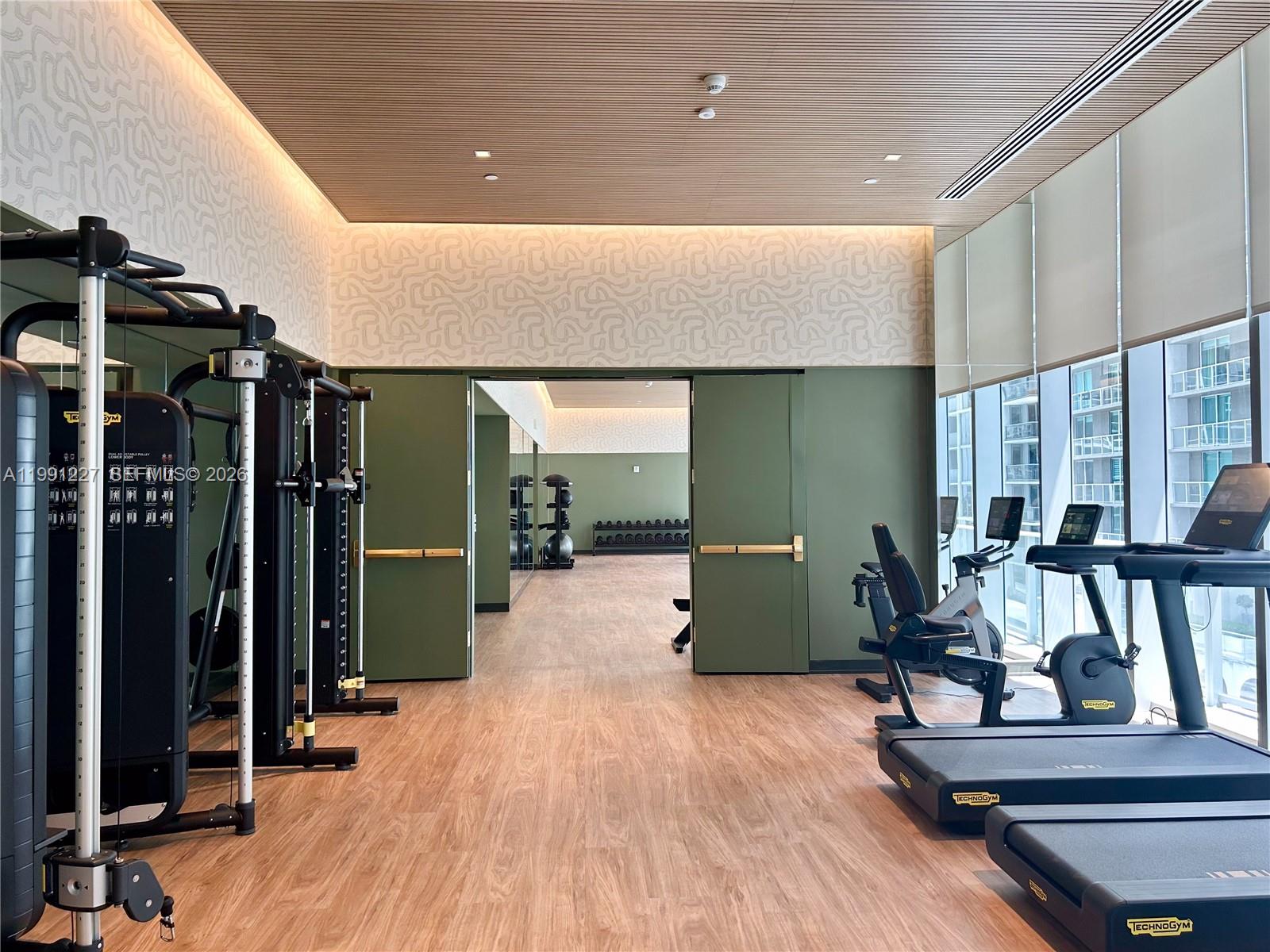 77 SE 5th #3614 Miami, FL 33131