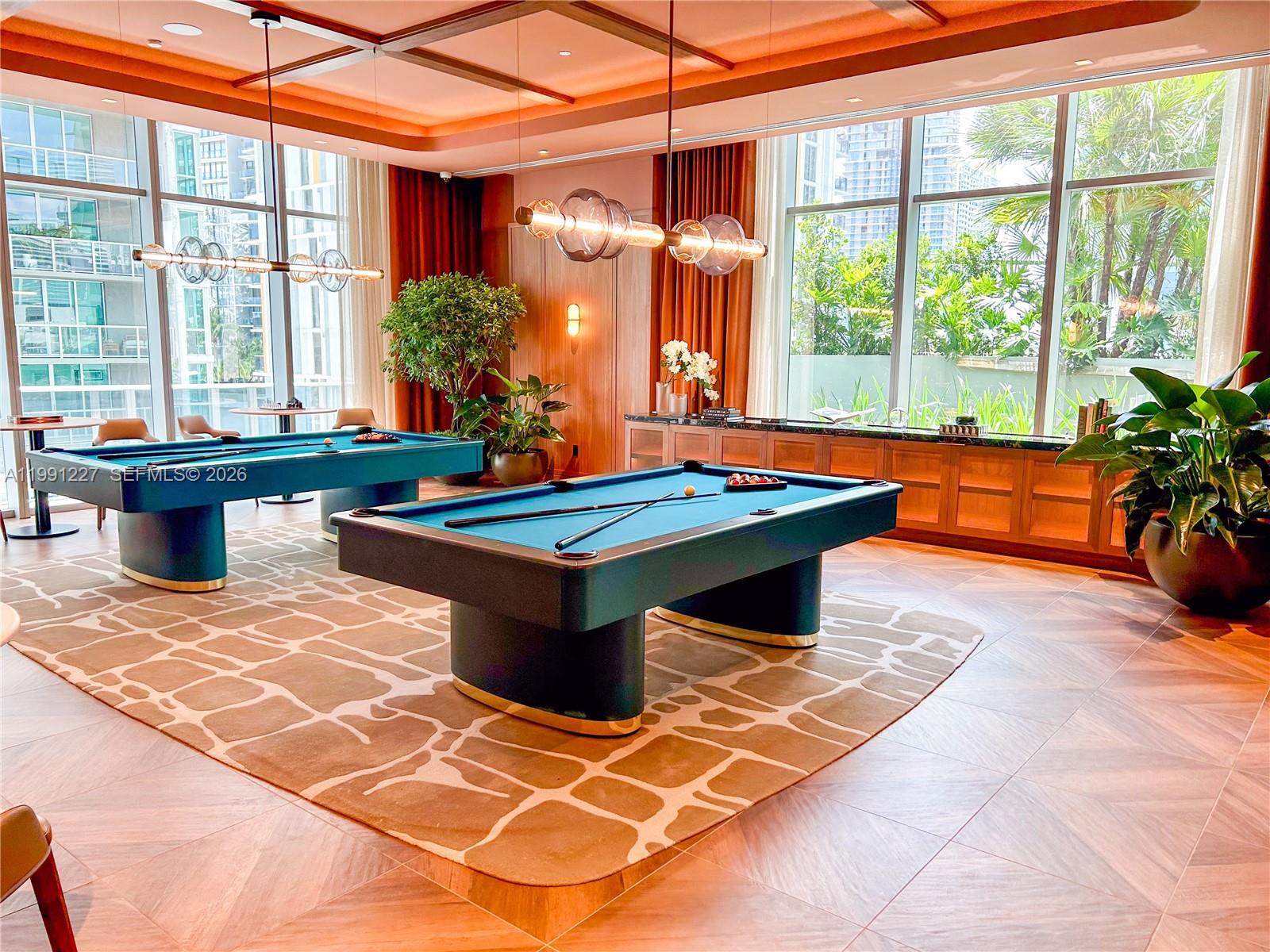 77 SE 5th #3614 Miami, FL 33131