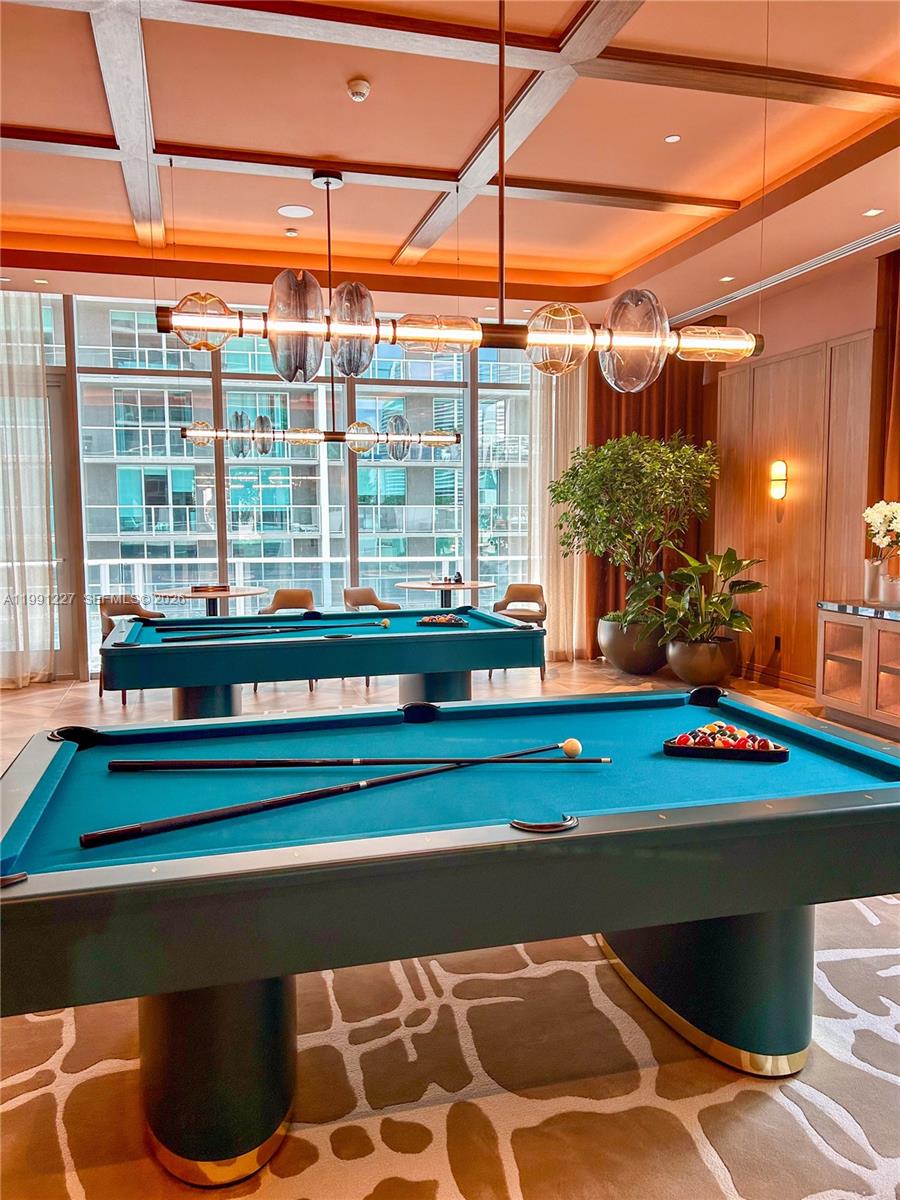 77 SE 5th #3614 Miami, FL 33131