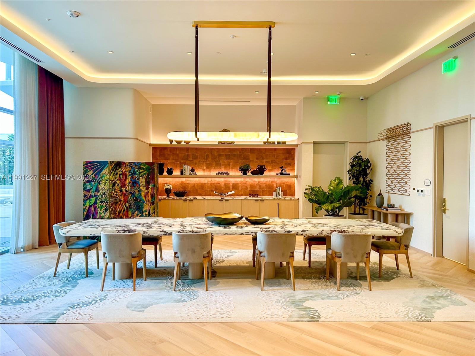 77 SE 5th #3614 Miami, FL 33131