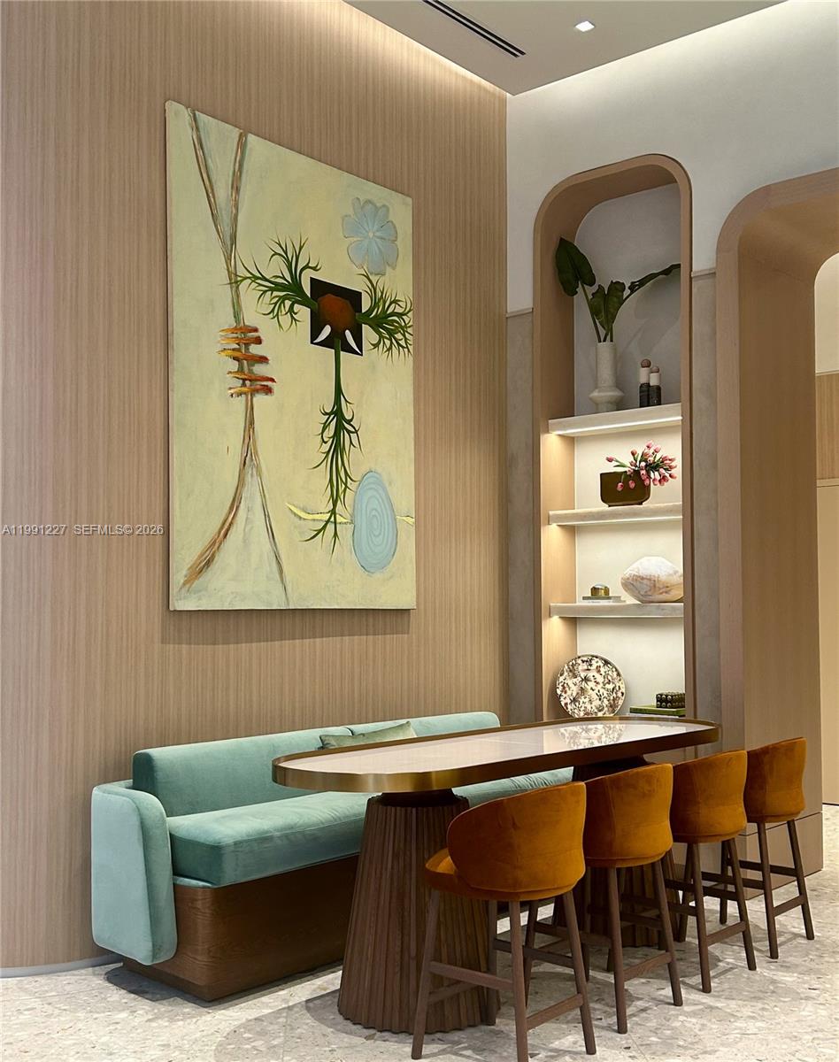 77 SE 5th #3614 Miami, FL 33131