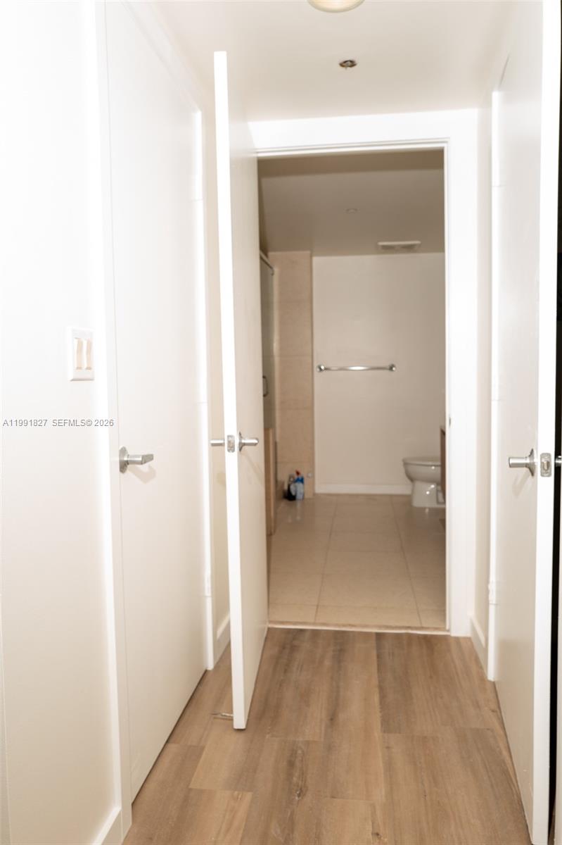 50 Biscayne Blvd #4111 Miami, FL 33132