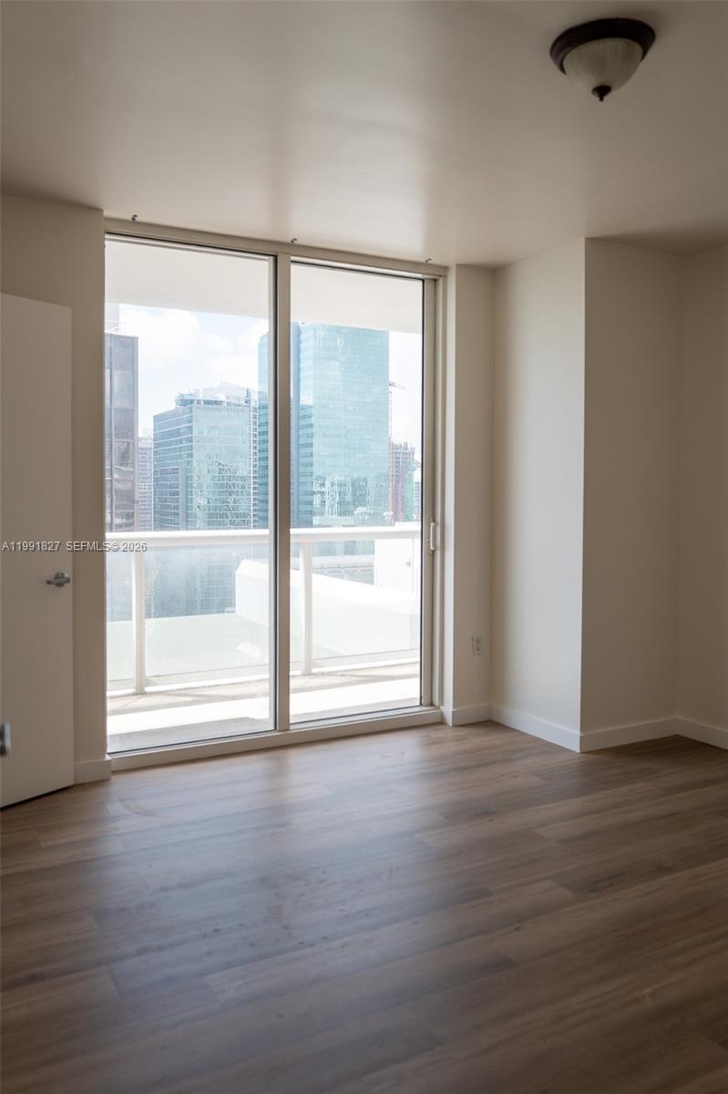 50 Biscayne Blvd #4111 Miami, FL 33132