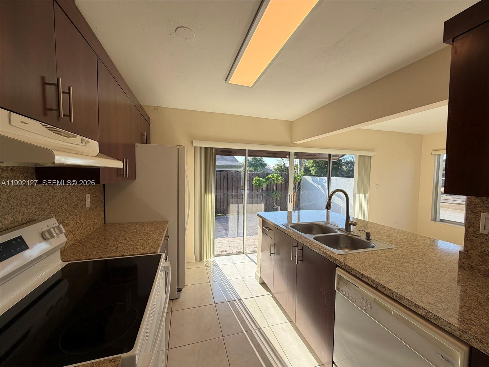 11938 SW 122nd Ct Miami, FL 33186