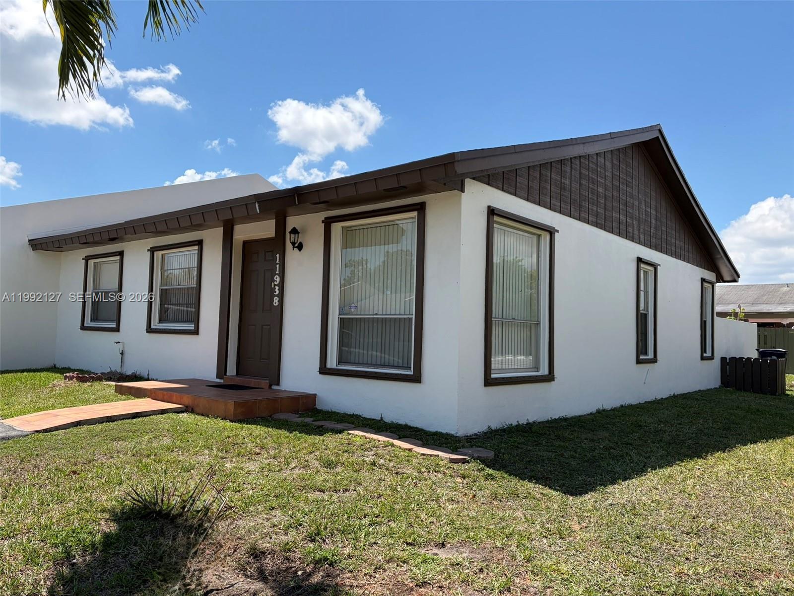 11938 SW 122nd Ct Miami, FL 33186