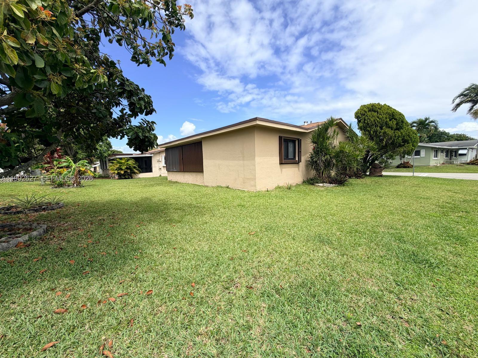 4900 NW 53rd Ct Tamarac, FL 33319