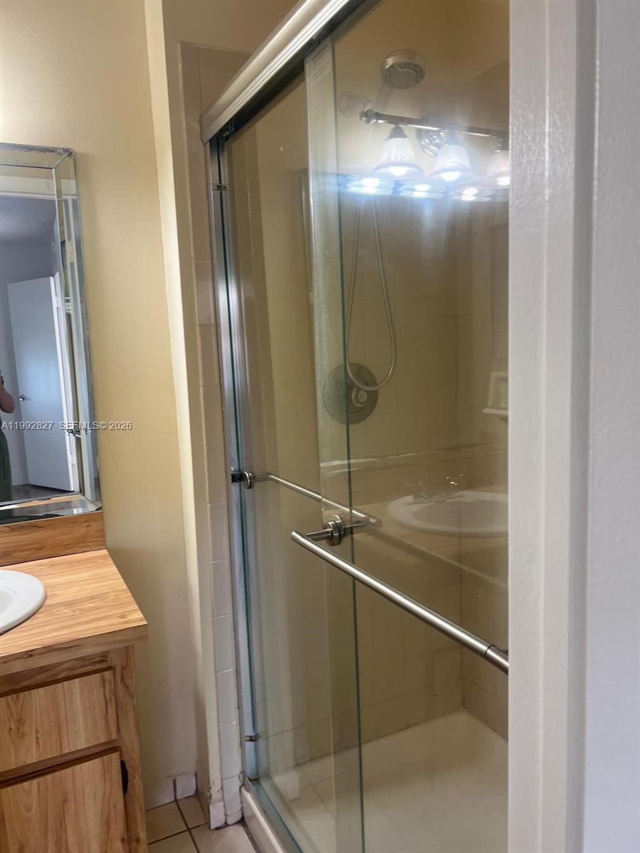 6465 W 27th Ave #43-202 Hialeah, FL 33016