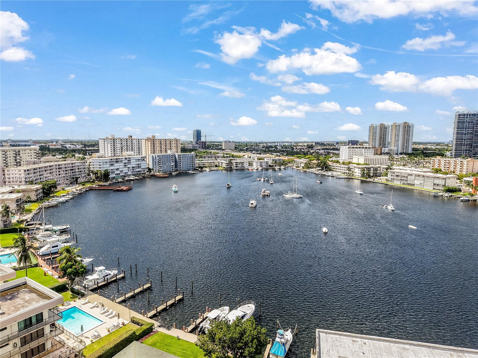 121 Golden Isles Dr #803