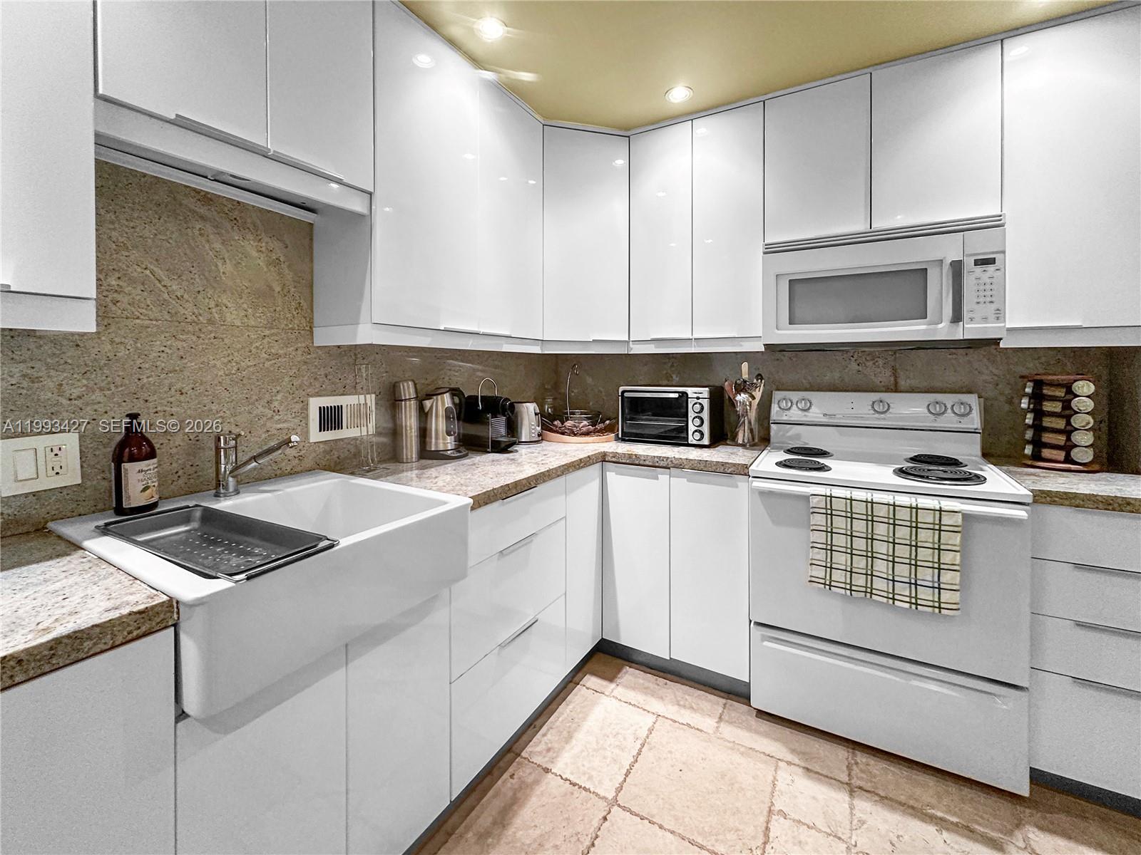 10185 Collins Ave #502 Bal Harbour, FL 33154