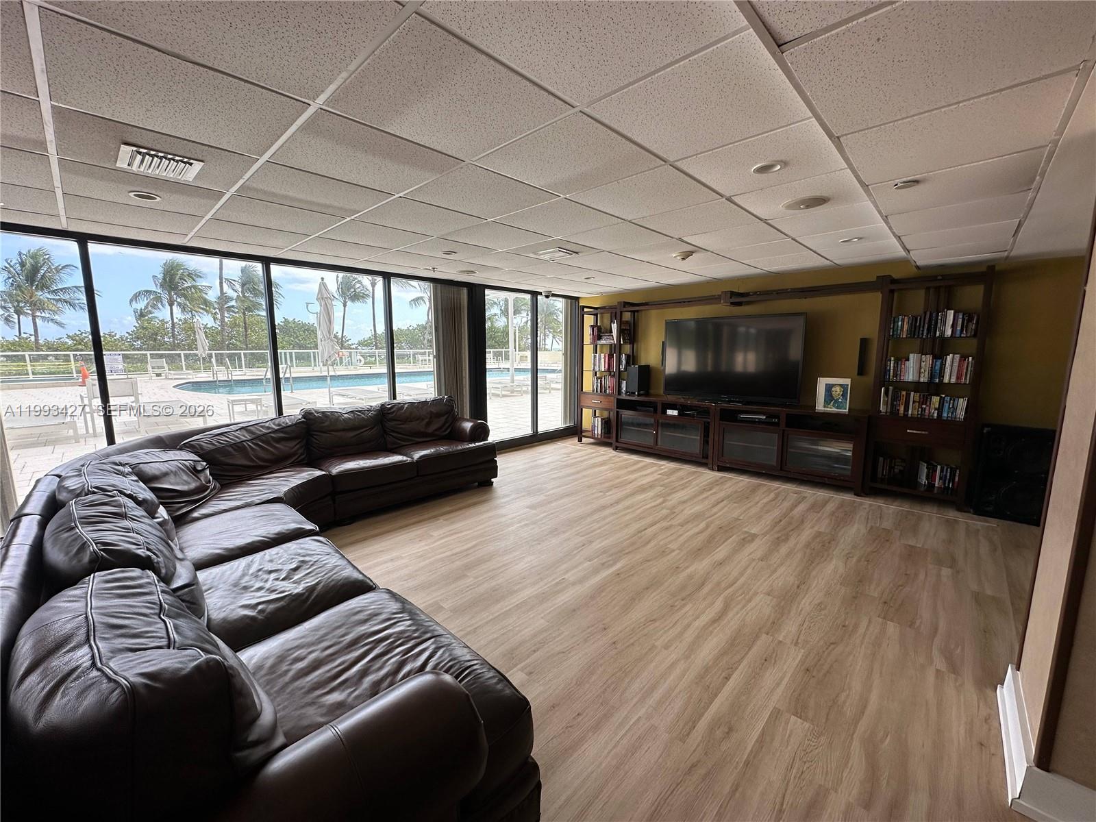 10185 Collins Ave #502 Bal Harbour, FL 33154