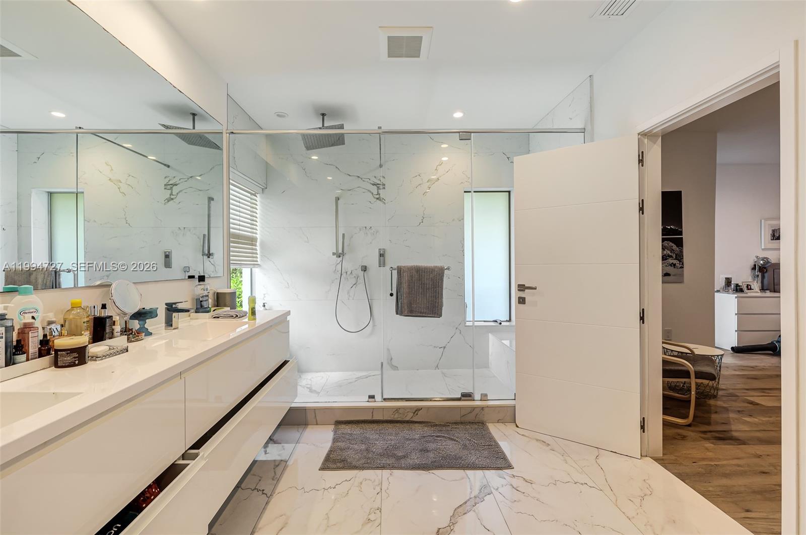 79 W Shore Dr Miami, FL 33133