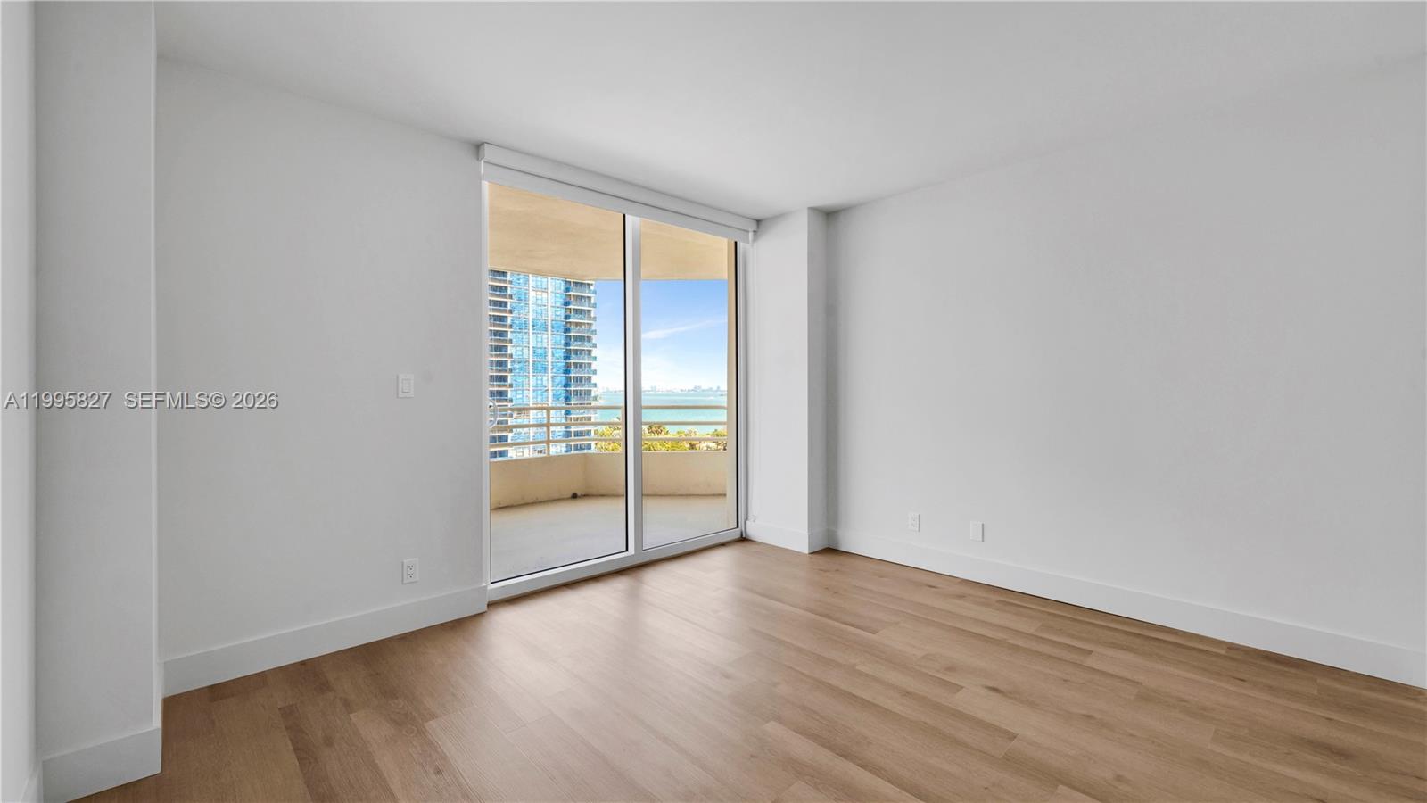 555 NE 34th St #1404 Miami, FL 33137