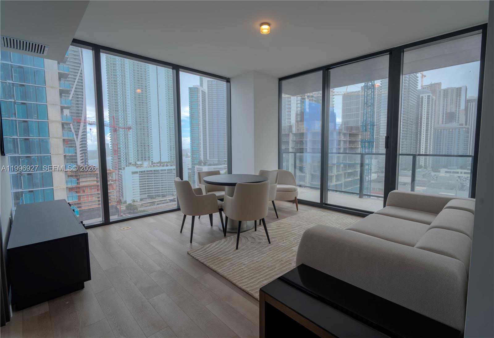 20 NE 11th St #2308 Miami, FL 33132