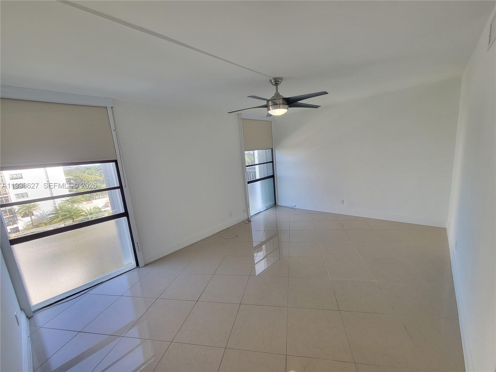 3301 N Country Clb Dr #811